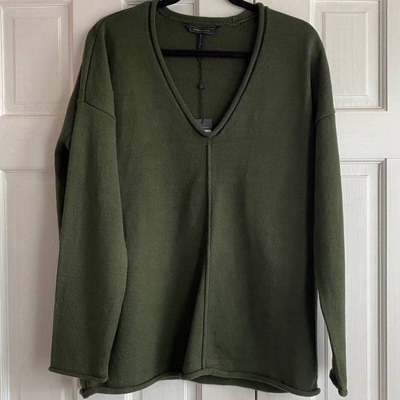 NWT | BCBG Max Azria Olive Sweater | M - Picture 3 of 9
